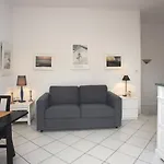 Petit Souplex Dans L'hypercentre De 80 M De La A Pied