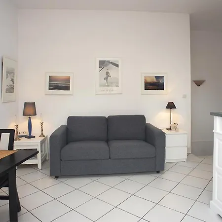 Petit Souplex Dans L'hypercentre De 80 M De La A Pied