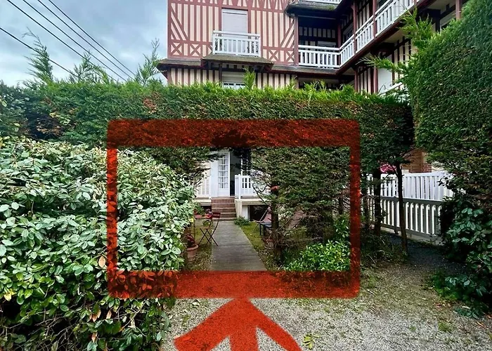 Petit Souplex Dans L'hypercentre De 80 M De La à Pied *